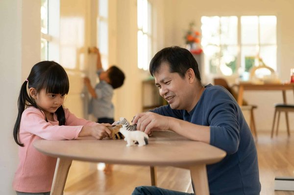 Wie organisiert man einen spannenden Rollenspielabend für eine Gruppe von Freunden?